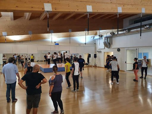 Estilo Diferente - Scuola Di Salsa Cubana E Bachata